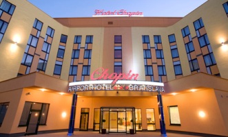 Chopin Airporthotel Bratislava wide angle picture