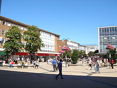 Crawley centre - Queen's Square
