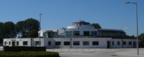 The Beehive, Gatwick